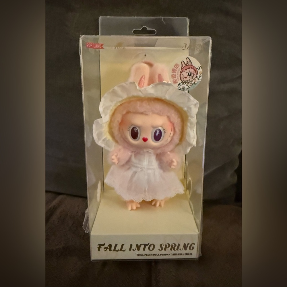 AUTHENTIC Pop Mart Labubu FALL INTO SPRING MOKOKO (small) Plush Pendant